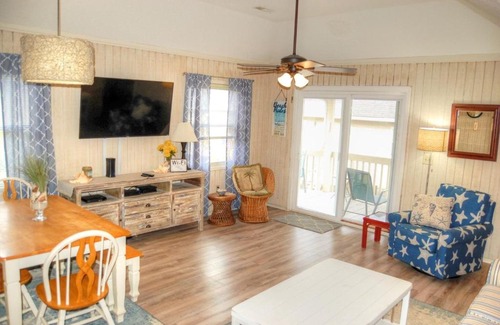 Myrtle Beach House | Guest Cottage 8G