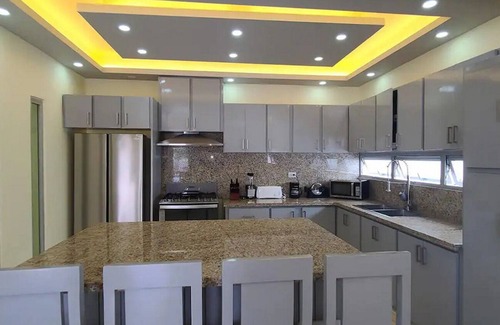 La Mulata Villa | Guest-friendly 10BR/12BA Villa: Pool, Billiard, Walk to Everything