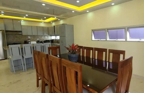 La Mulata Villa | Guest-friendly 10BR/12BA Villa: Pool, Billiard, Walk to Everything