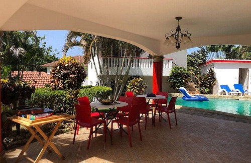 La Mulata I Villa | Guest-friendly 7BD villa, pool/billiard table/games, Wi-Fi/cable TV/AC/BBQ