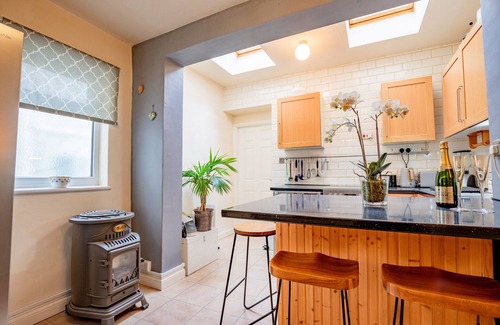 Leominster House | Guest Homes | Over the Bridge Cottage