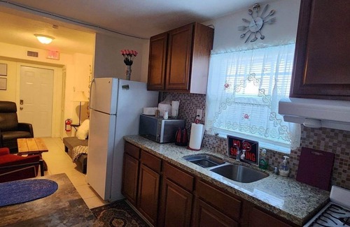 Parkside Apartment | Guest house 15 min from the beach