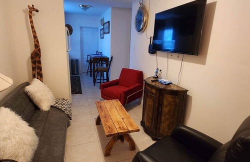 Parkside Apartment | Guest house 15 min from the beach