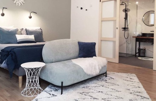 Saussignac Bed & Breakfast | Guest house Aux Champes