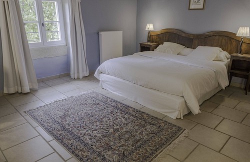 Colonzelle House | Guest House 'Azur' with Shared Pool, Shared Terrace and Wi-Fi