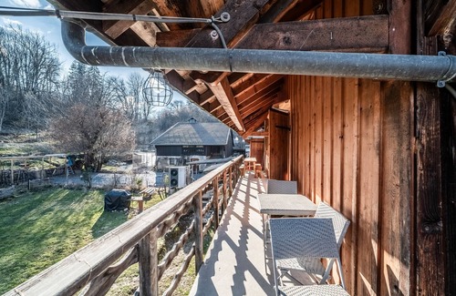 Mont-Saxonnex Apartment | Guest House 'Chambre Eté' with Mountain View, Private Terrace and Wi-Fi