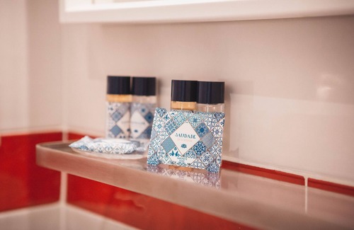 Civitavecchia Bed & Breakfast | Guest House Colors - Rosso Corallo (Doppia Deluxe)