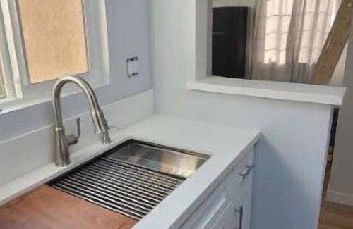 Downey Apartment | Guest House in Downey!