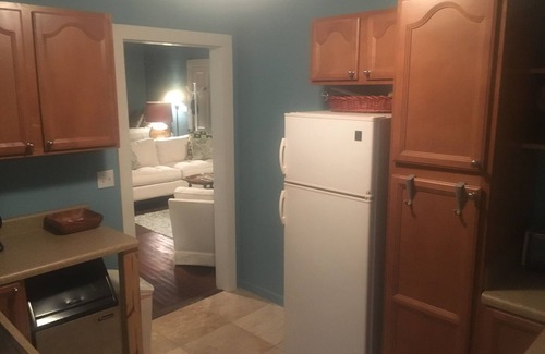 Oxford House | Guest House in Historic Downtown