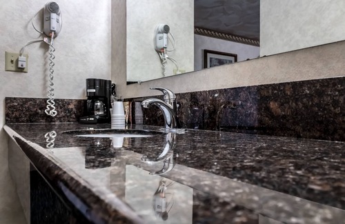 Junction City Hotel | Guest House Inn Junction City