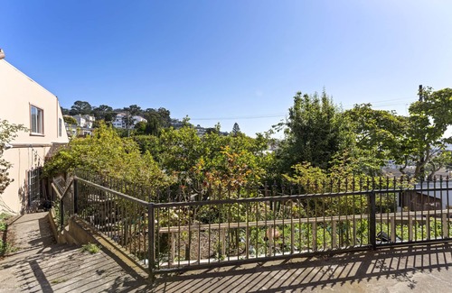 Mount Davidson Manor Cottage | Guest House inside the beautiful yard