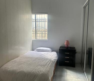 Bankstown House | Guest House-Northam Ave