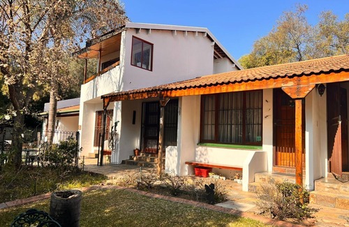 Greater Johannesburg Metropolitan Area House | Guest House Oaktree