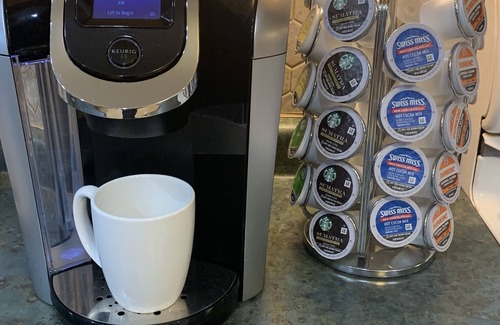 Chestnut Mound House | Guest house on 47 peaceful acres at Long and Low Farm