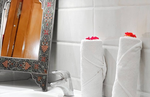 Sidi Abdallah Ghiat House | Guest House Qodwa