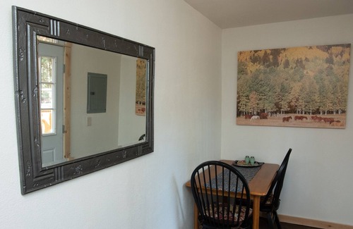 Highland Pines House | Guest house with deck in the forest west of Prescott, king bed, dog friendly
