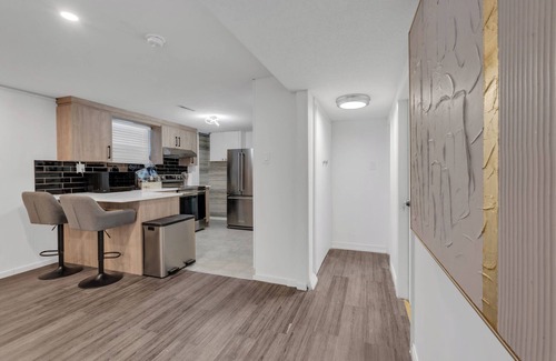 Northwest Calgary House | Guest Luxury Suite: Steps to Calgary DT, River & Hospital