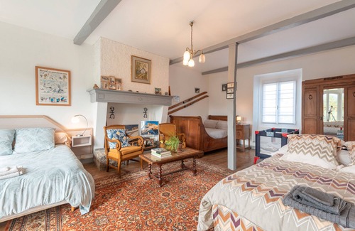 Lagarde Bed & Breakfast | Guest Room 'Chambre Mathilde and Suite' with Mountain View