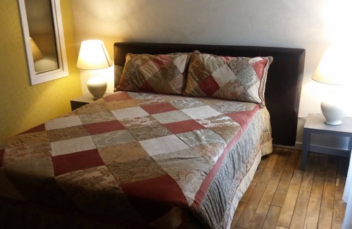 Surzur Bed & Breakfast | Guest Room 'Le Rockin' Chair - L'Hirondelle'