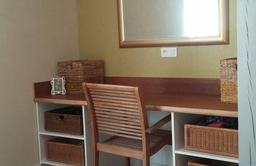 Surzur Bed & Breakfast | Guest Room 'Le Rockin' Chair - L'Hirondelle'