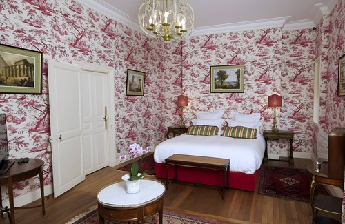 Azay-sur-Cher Bed & Breakfast | Guest Room 'Rose' with Wi-Fi