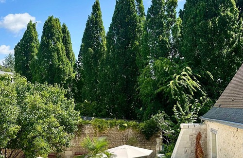 Azay-le-Rideau Apartment | Guest Room Sable - Auberge Radieuse
