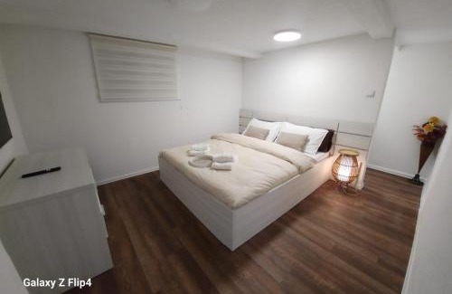 Petrich Apartment | Guest Suite SUZY