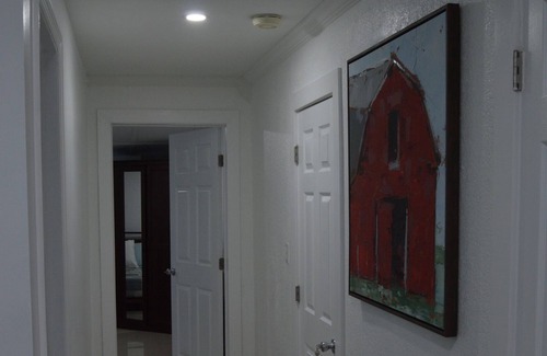 Driftwood Apartment | Guest unit near Hard Rock and local attractions
