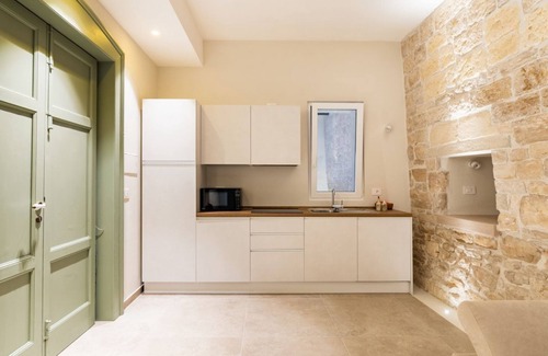 Trani Apartment | GuestHost - Bright Apartment Trani