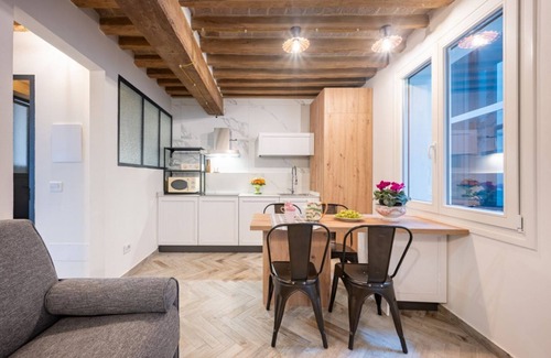 Oltretorrente Apartment | GuestHost - Oltretorrente Elegant Parma Apt 6