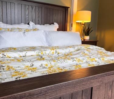 Millersburg House | Guesthouse 214 at Guesthouse Lodging