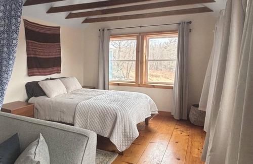 Temple Apartment | guesthouse at The Root