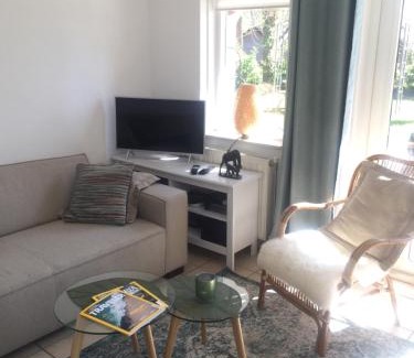 Eikelhof House | Guesthouse "Cosmea"