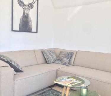 Eikelhof House | Guesthouse "Cosmea"