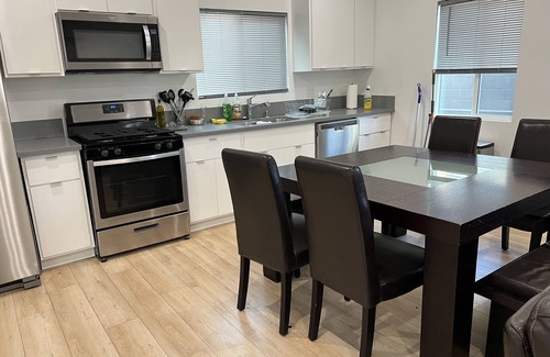 Park Mesa Heights Apartment | Guesthouse/Cozy 1 Bedroom 1Bath, Centrally located in View Park