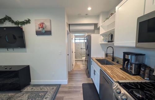 Southwest Anaheim House | Guesthouse in Anaheim - Monthly Rental