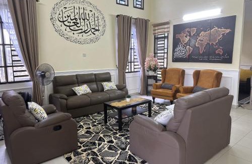 Gambang House | Guesthouse Kita D'Gambang