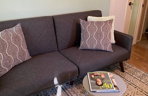 Ojai House | Guesthouse nestled in acres of organic avocado and pixie tangerine orchards.
