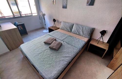 Campoamor House | GUESTHOUSE SHARED with HOST