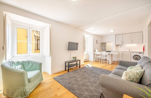 Alcantara Apartment | GuestReady - B-MAD Museum At Your Doorstep