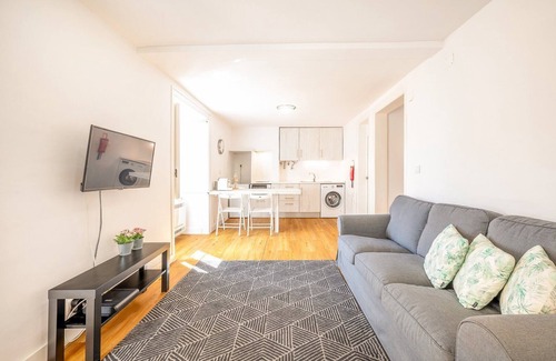 Alcantara Apartment | GuestReady - B-MAD Museum At Your Doorstep