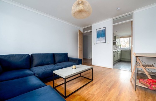Nunhead Apartment | GuestReady - Balcony Nest London