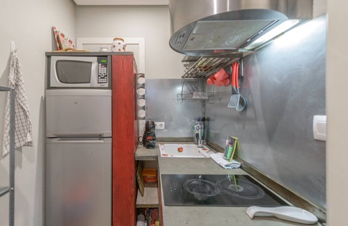 Costillares Apartment | GuestReady - Contemporary Comfort in Chamartín