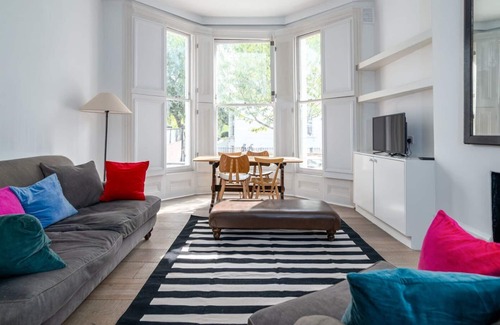 Golborne Apartment | GuestReady - Cosy Apt near Portobello Road Market