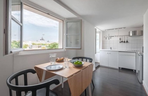 Lyon City Centre Apartment | GuestReady Essential - Superb in the Heart of Lyon