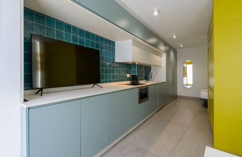 Arganzuela Apartment | GuestReady Essential - Trendy Madrid Studio 1