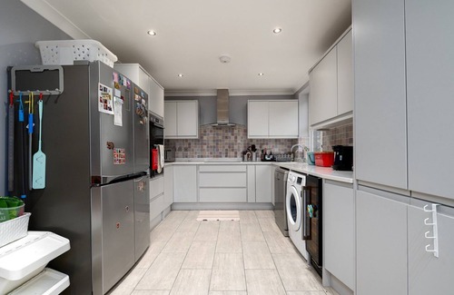 South Hampstead House | GuestReady - Family retreat in London