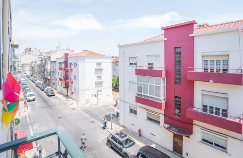 Alto do Pina Apartment | GuestReady - Flamingo's House