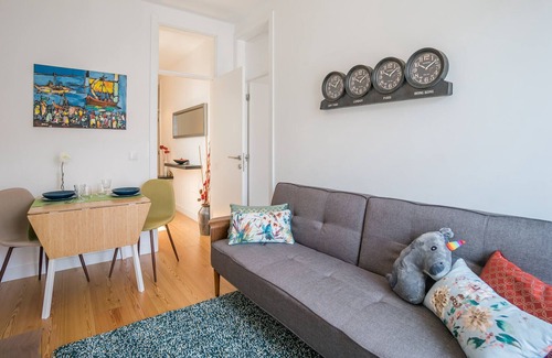 Alto do Pina Apartment | GuestReady - Flamingo's House
