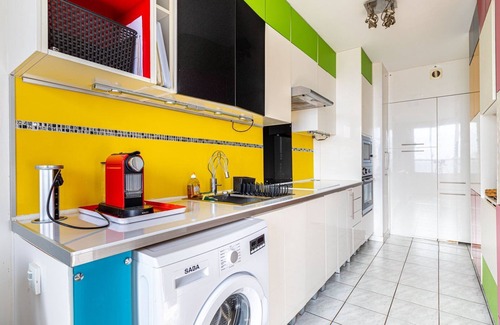 Asnieres-sur-Seine Apartment | GuestReady - Glimpse of dawn in Asnières-sur-Seine